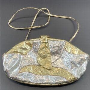 Vintage Y & S Handbag Gold Silver Embossed Leather Crossbody Purse USA